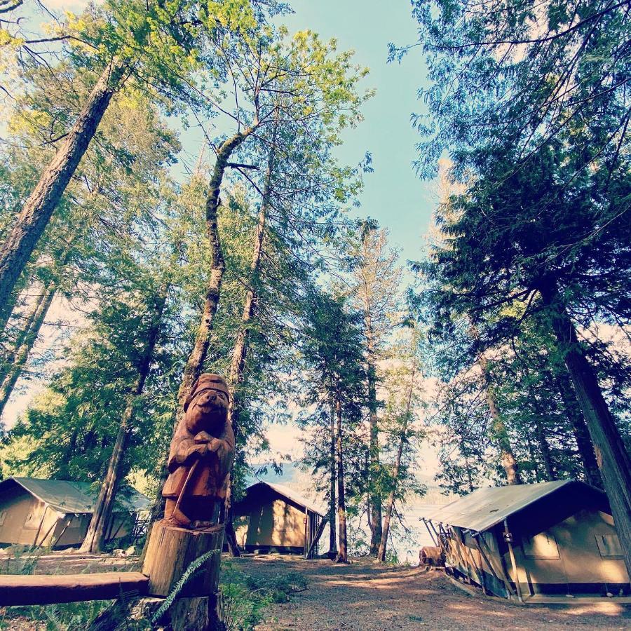 Brown'S Bay Resort Campbell River Exterior photo