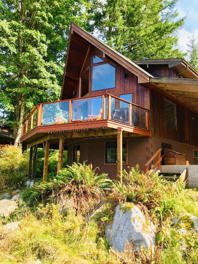 Brown'S Bay Resort Campbell River Exterior photo